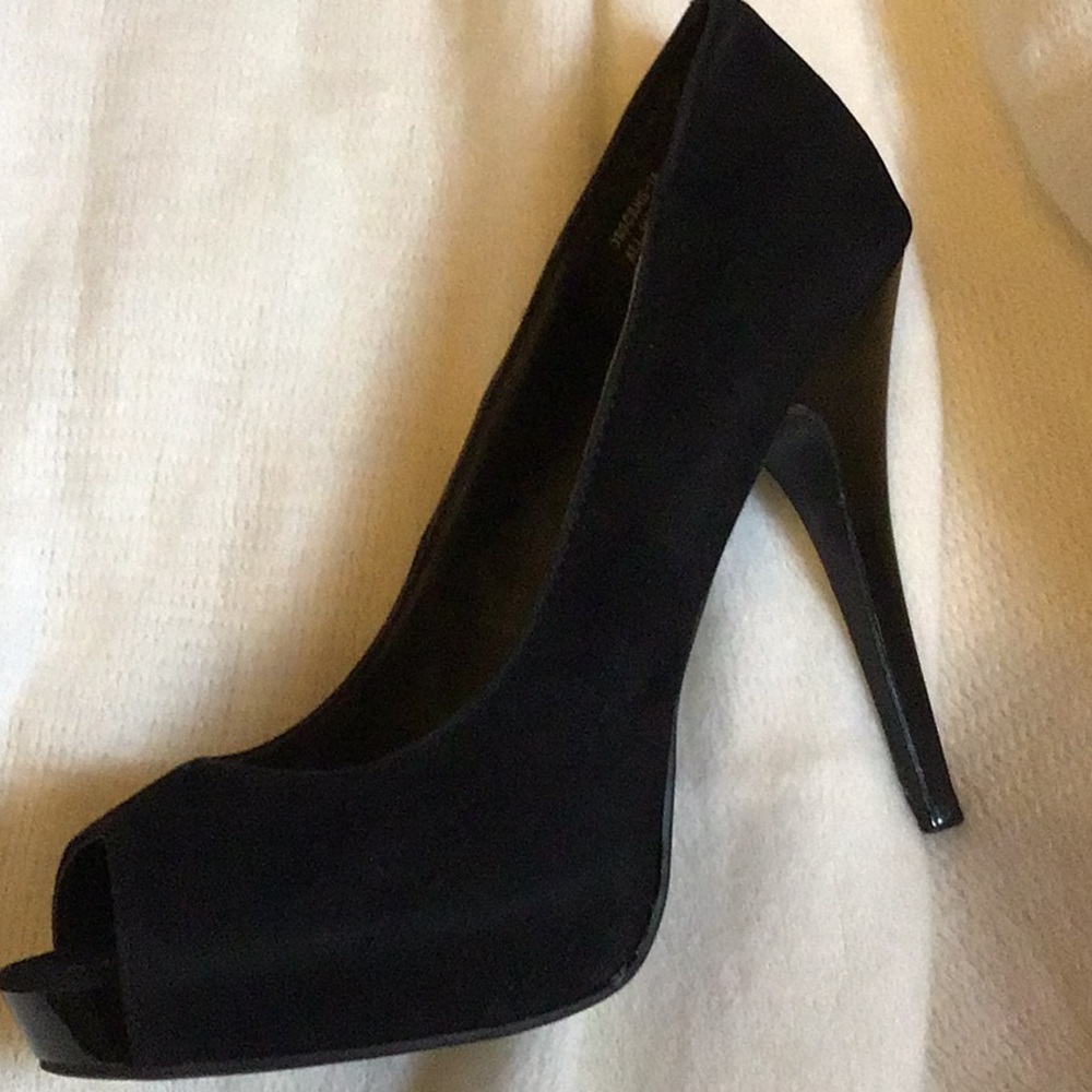 Anne Mitchelle Peep Toe Heel Pumps